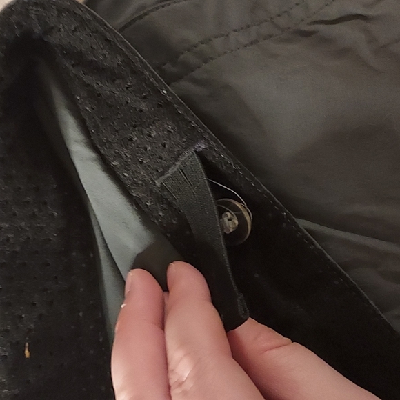 L. L. Bean Shorts - Picture 6 of 8